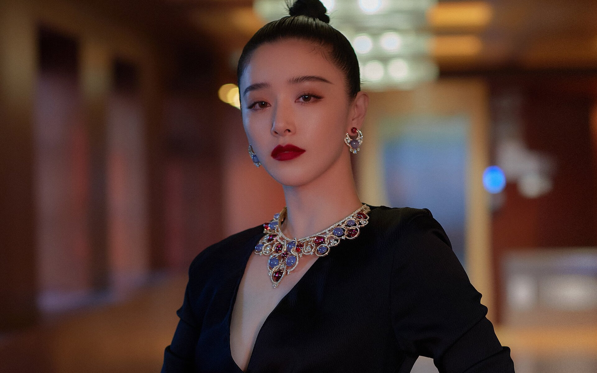 战术天才的“秘密武器”：欧冠中的创新布局，欧冠经典之战