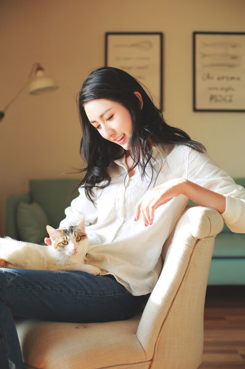 爱游戏官方网站-女子国家队加强中前场配合训练提升传控能力